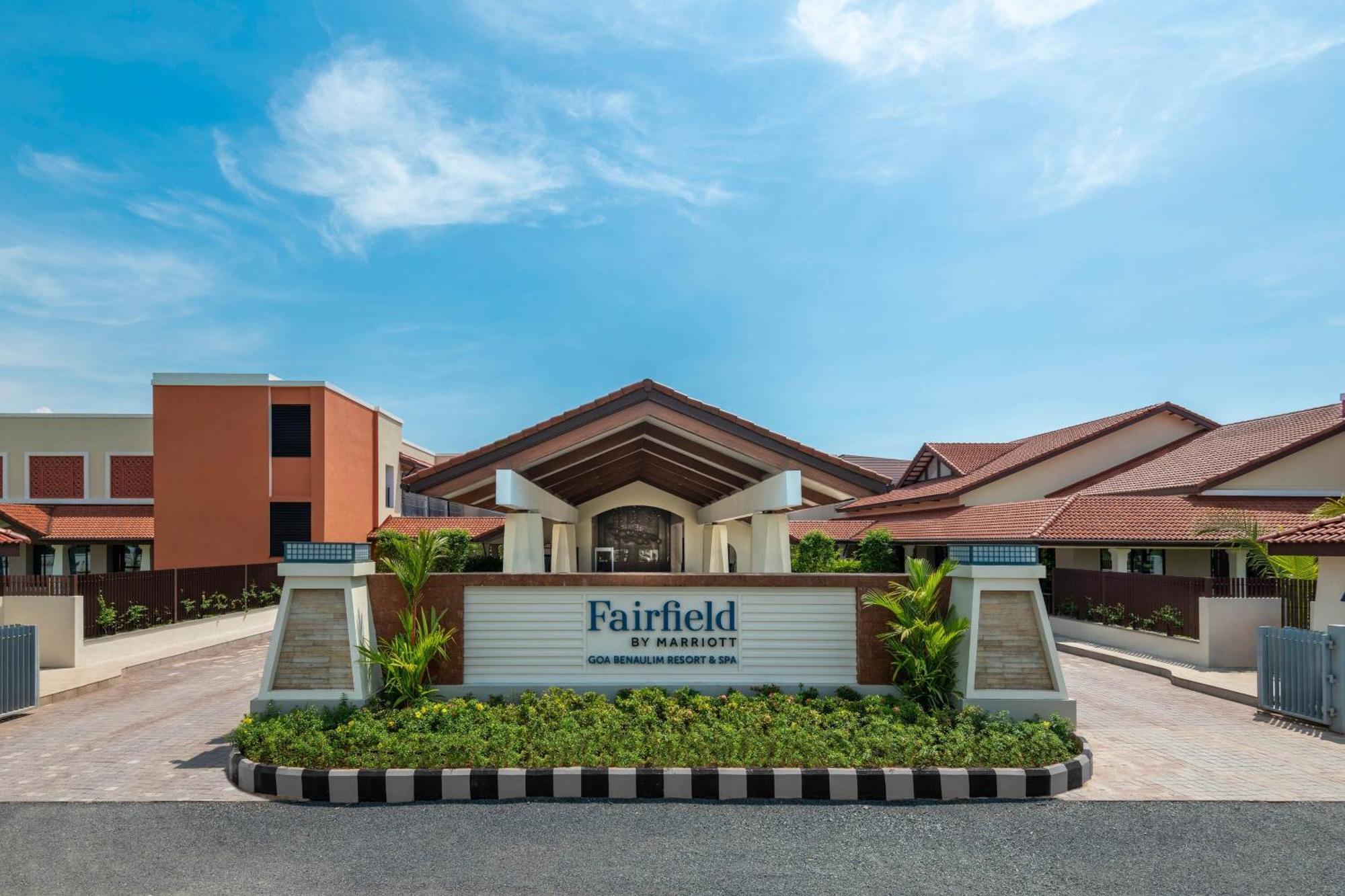 Готель Fairfield By Marriott Goa Бенаулім Екстер'єр фото